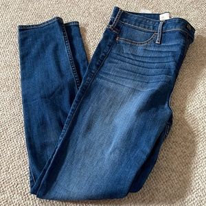 Hollister Jeggings size 29